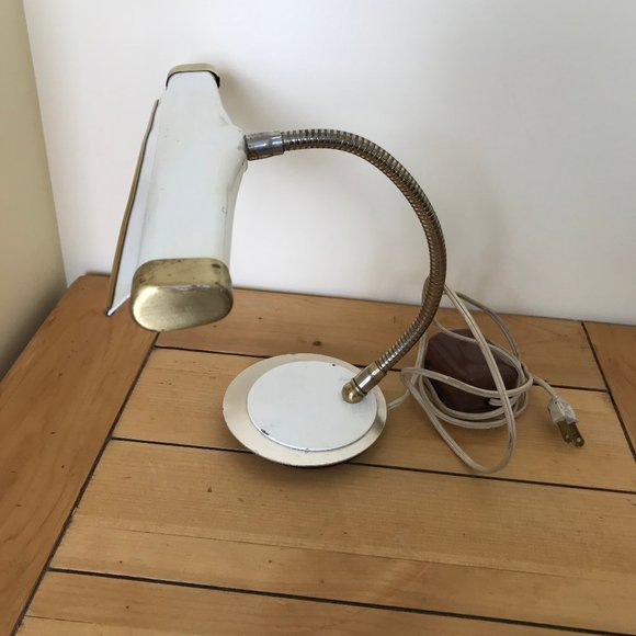 Brass & Chrome Gooseneck Round Base Lamp MCM Cannon Products USA Radionic - Picture 3 of 13